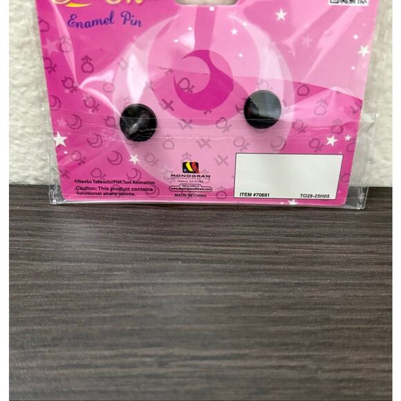Sailor Moon and Chibi Moon Enamel Pin Set - Picture 2 of 2
